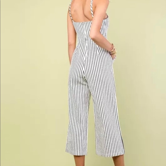 Women  Sexy Sleeveless V-Neck  Romper Jumpsuit - Picture 7 of 7